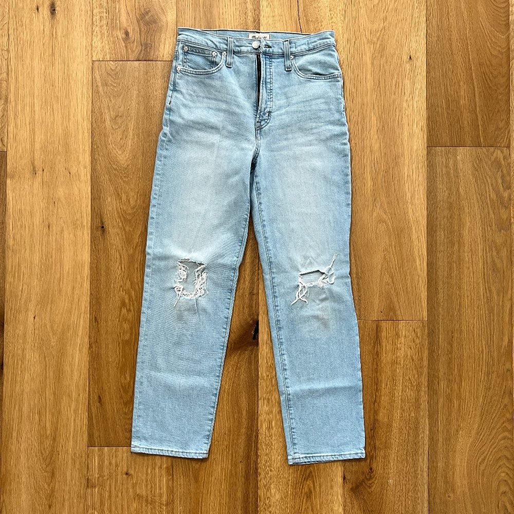 MADEWELL The Perfect Vintage Straight Jean in Danby Wash: Knee-Rip Edition